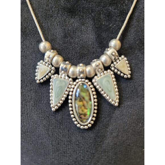 Womens Boho Pendant Necklace Silver Tone Green Stone Tribal Style Beaded Design - Picture 6 of 7